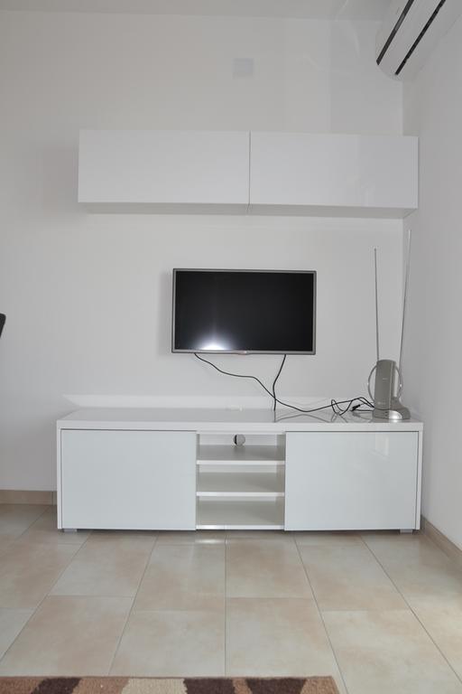 House With Sea View Apartment Drage Exterior foto